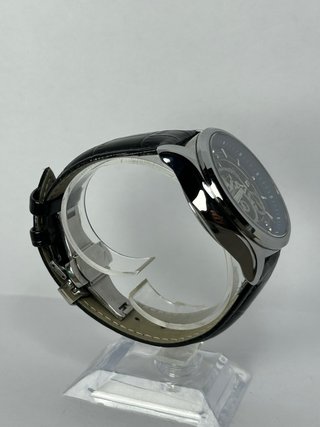Reloj automático Kuerst para revisar