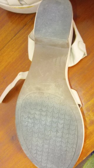 Sandalias Beige Comfort Basic