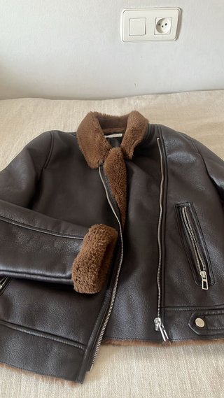 Chaqueta de cuero marrón Zara