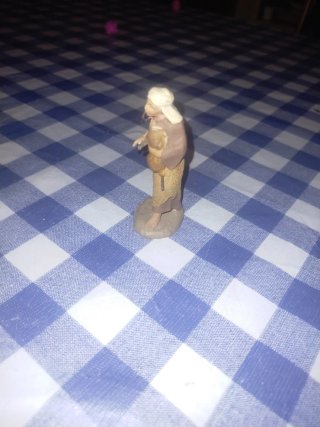 Figura Belén Castells Serie 8