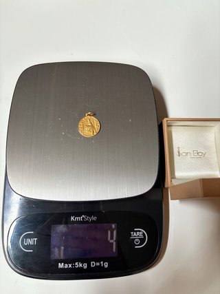 Medalla de Oro 18k Virgen de las Angustias