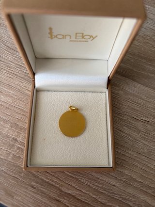 Medalla de Oro 18k Virgen de las Angustias