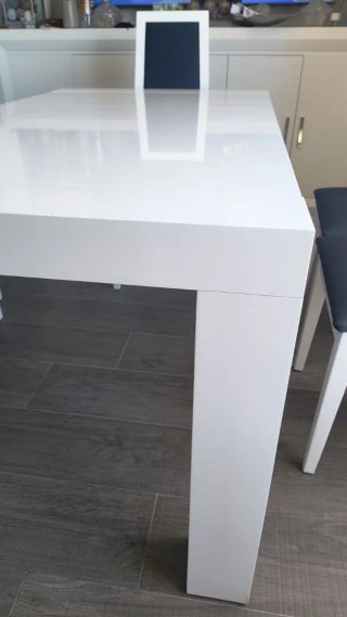 Mesa comedor extensible lacada blanco 160cm.
