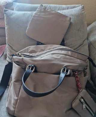 Bolso Parfois gris con múltiples compartimentos