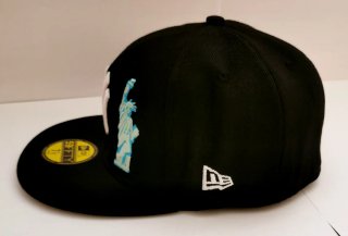 Gorra New Era NY Estatua Libertad Negra
