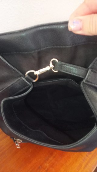Mochila Negra Cuero Sintético