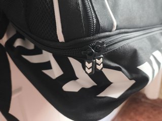 Mochila Real Betis Hummel Negra y Blanca