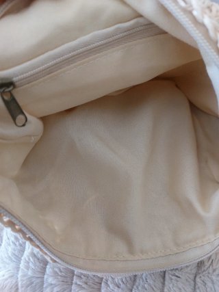 Bolso de mano tejido artesanal