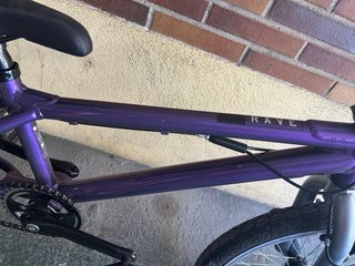 Bicicleta BMX Conor Rave Morada