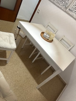 Mesa y 4 Sillas Comedor IKEA