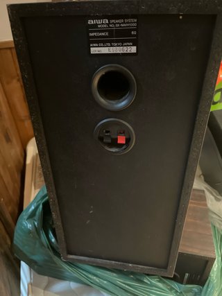 Altavoces Aiwa Negros
