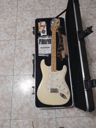 Fender Strat American Standard Olympic White 2011