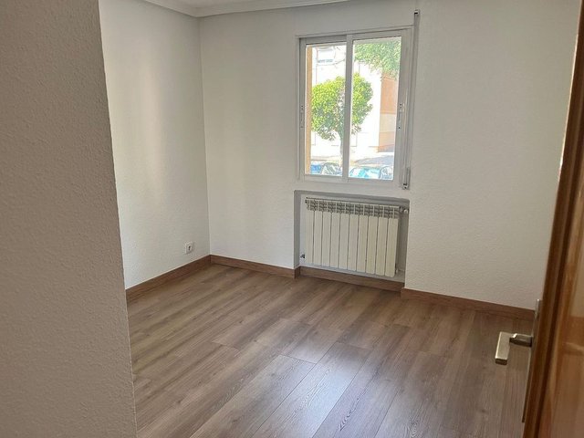 Piso en alquiler en Ventas en Madrid - Imagen 8