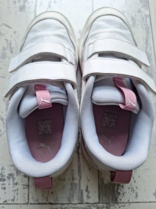 Zapatillas Puma Niña Blancas y Rosas talla 34