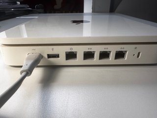 Apple Time Capsule 2TB A1409 (4ª Gen)