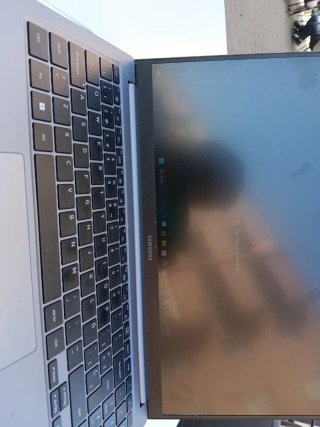 Ordenador Samsung BOK4 8GB RAM 512GB SSD W11