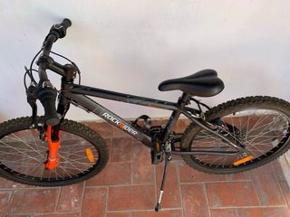 Bicicleta Rockrider Nera