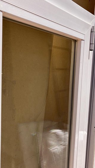 Ventana aluminio 121x54 cm