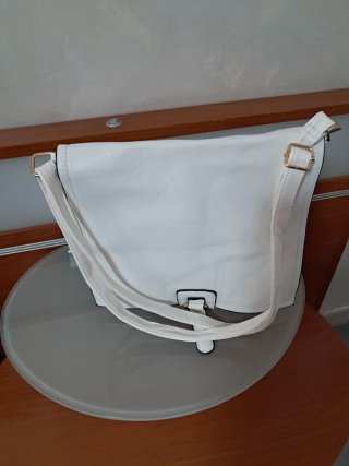 Borsa a tracolla bianca nuova