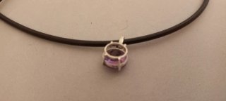 Ciondolo in argento con ametista di 4 ct