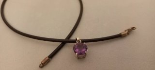 Ciondolo in argento con ametista di 4 ct