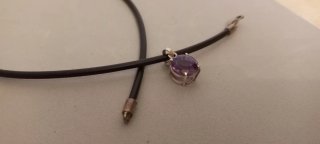 Ciondolo in argento con ametista di 4 ct