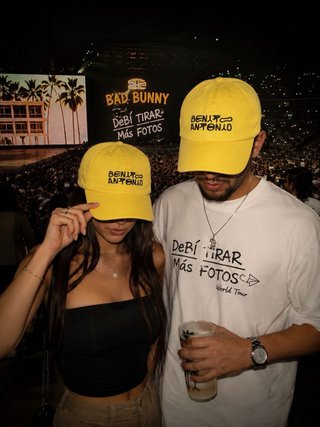 Gorra Bad Bunny Debí Tirar Más Fotos