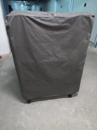 Cama Plegable Azul y Madera