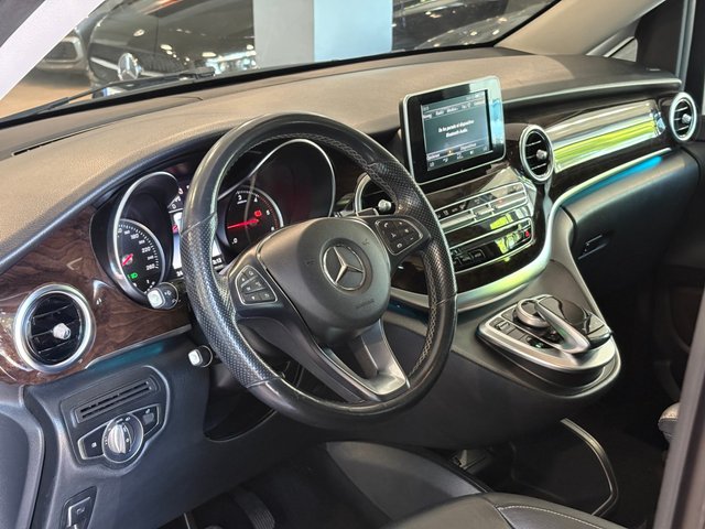 Mercedes-Benz Clase V 220 d Avantgarde Largo