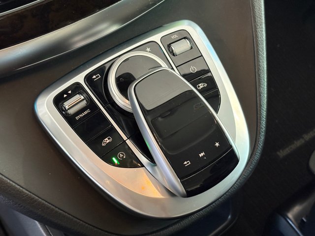 Mercedes-Benz Clase V 220 d Avantgarde Largo