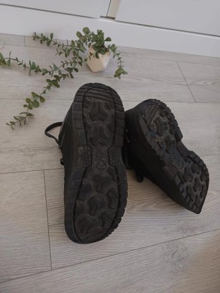 Zapatillas Quechua Negras y Grises