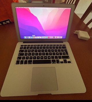 MacBook Air 13 2017 i5 8GB SSD Batería Excelente