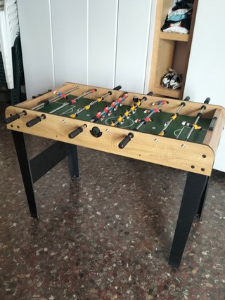 Futbolín de madera