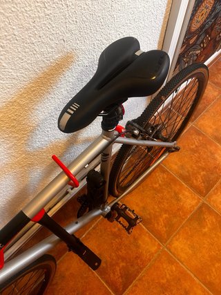 Bicicleta híbrida carretera/urbana