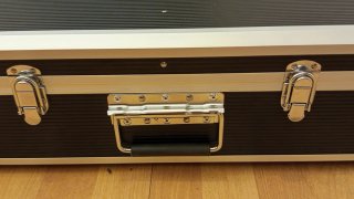 FLYTH Pro Case Yamaha MX49 V2 con ruedas