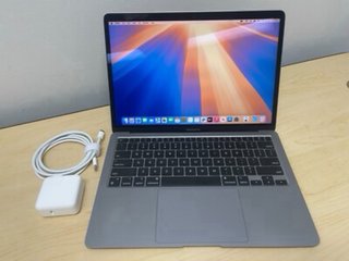 MacBook Air M1 13” 8GB RAM 512GB SSD Gris