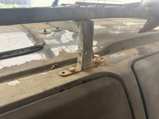 Baca Nissan Terrano 1