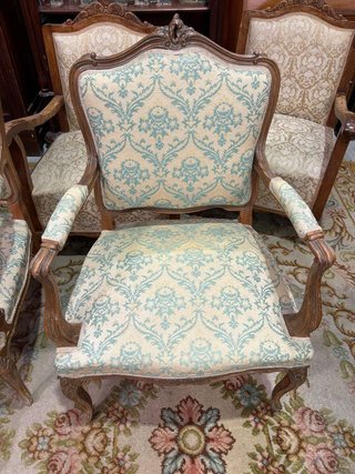 PAREJA DE SILLONES ESTILO FRANCÉS