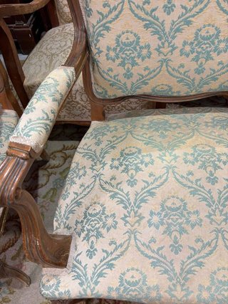 PAREJA DE SILLONES ESTILO FRANCÉS