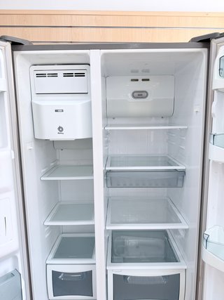 FRIGORÍFICO AMERICANO BALAY 177cm NO FROST A+