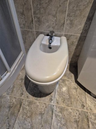 Lavabo con mueble y espejo Regalo bidet