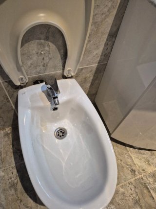 Lavabo con mueble y espejo Regalo bidet