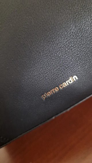 Bolso Pierre Cardin Negro y Dorado