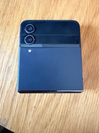 Samsung Galaxy Z Flip 4 Negro