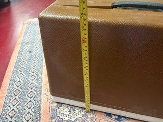 Caja para máquina de coser