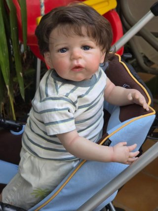 Reborn Niño 60cm con pequitas