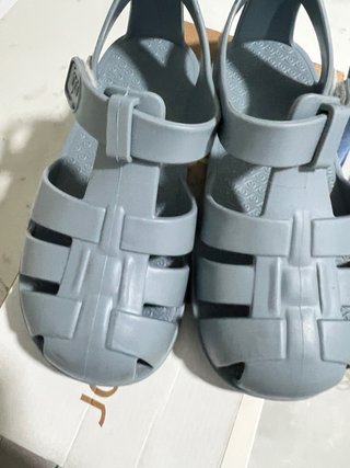Cangrejeras niño grises talla 26