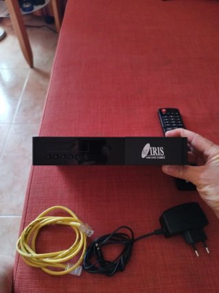 Decodificador Satélite IRIS 2400 UHD COMBO
