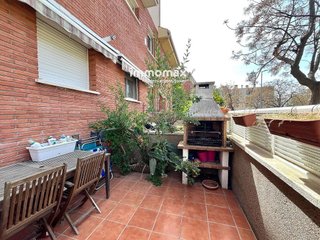 Casa adosada en venta en Pla de Sant Pere-Les Salines en Cubelles