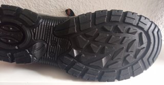 Calzado de seguridad negras 43